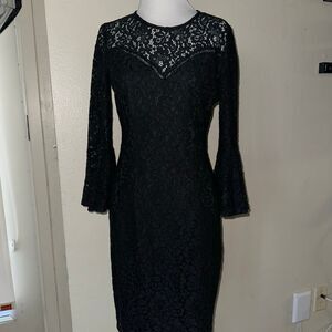 SOPRNO SIZE (S) EMBROIDED BLACK LACE LONG-BELL SLV LINED DRESS